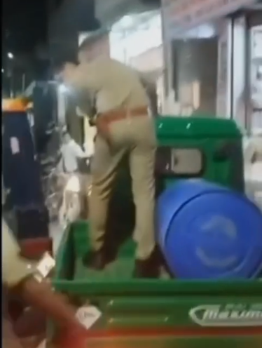 मेरठ में पत्नी ने प्रेमी संग मिलकर पति दर्दनाक तरीके से की हत्या ! बॉडी के 15 टुकडे कर घर में रखी ड्रम में सील कर दिया 3 Screenshot 2025 03 18 223351 1