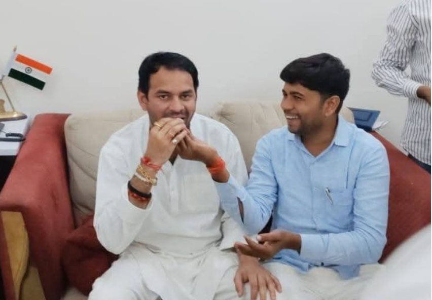 राघोपुर में गजब का संग्राम ! क्या तेजस्वी यादव 3 यादव और एक राजपूत उम्मीदवार के चक्रव्यूह में फंसे ? 3 image 9