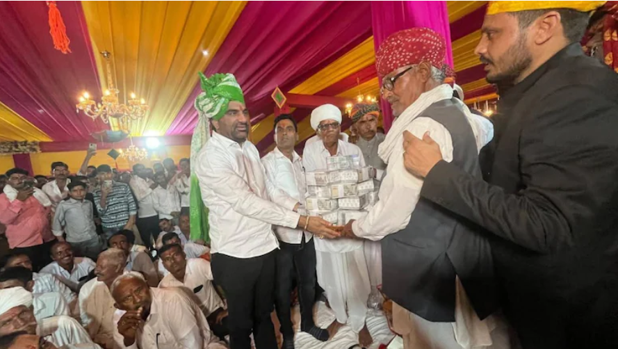 भांजों की शादी में 2 करोड़ का मायरा, मामा ने दिए 1.11 करोड़ कैश, 31 तोला सोना और सवा किलो चांदी 2 Screenshot 2025 11 04 184940