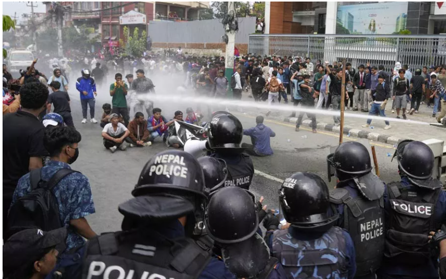 नेपाल में तख्तापलट के बाद एक बार फिर से इतनी जल्दी फिर क्यों सड़क पर उतरे Gen Z 4 image 115