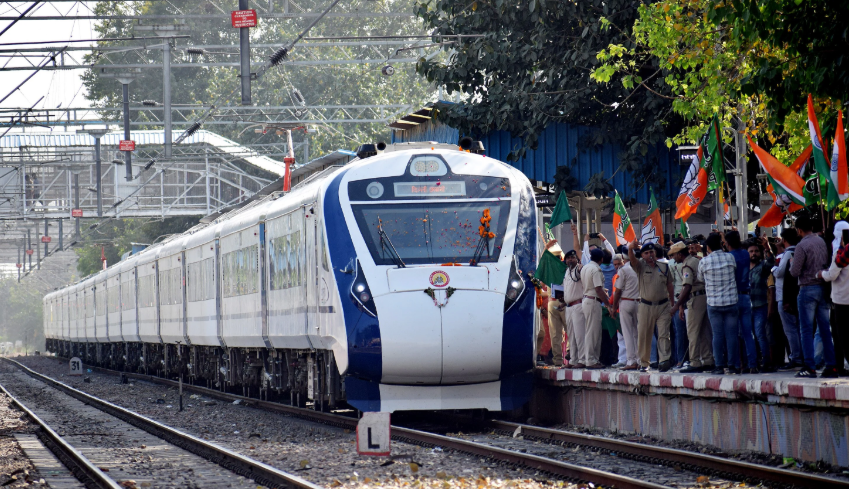 यूपी और दिल्ली सहित देश को 4 नई वंदे भारत ट्रेनों का ऐलान, ट्रेन रूट और टाइमटेबल भी जानिए… 1 image 2