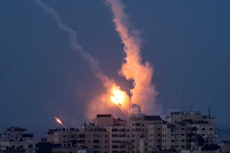 Israel launches missile strikes into iran 6 1