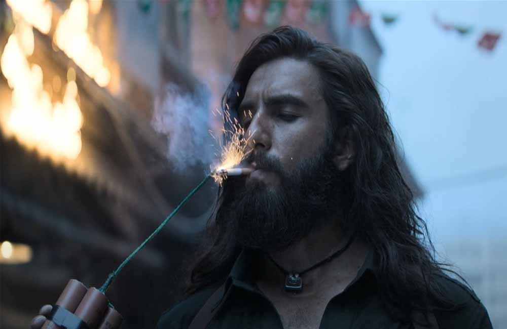 'धुरंधर' के प्रोडक्शन डिजाइनर सैनी एस. जोहरे पर यौन उत्पीड़न की FIR: फाइव स्टार होटल में छेड़छाड़ और ड्रिंक में नशा मिलाने का आरोप 1 dhurandhar 1