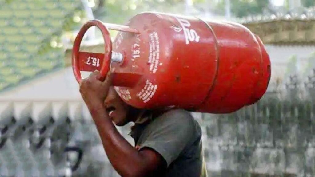 how to get 3 gas cylinder for free